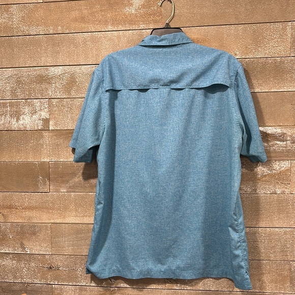Croft and Barrow Quick Dry aqua blue button down size Large - Picture 6 of 6